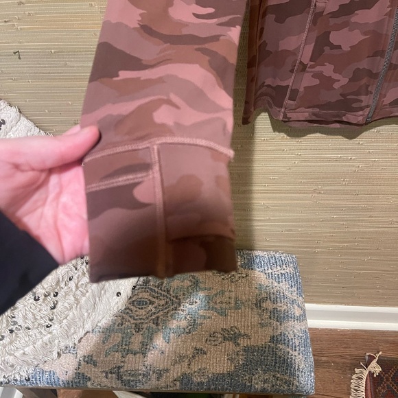 Lululemon Define Jacket - Picture 4 of 7